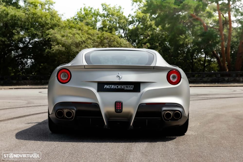 Ferrari F12 Berlinetta Hele - 5