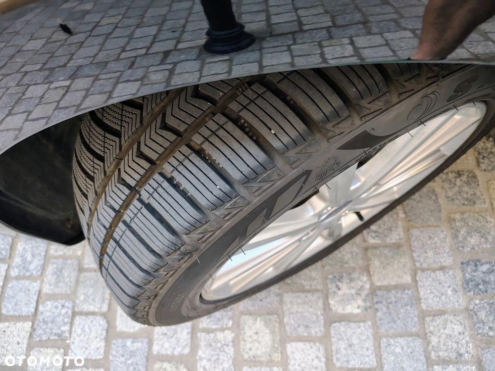 Ford Fiesta 1.1 S&S TITANIUM - 12