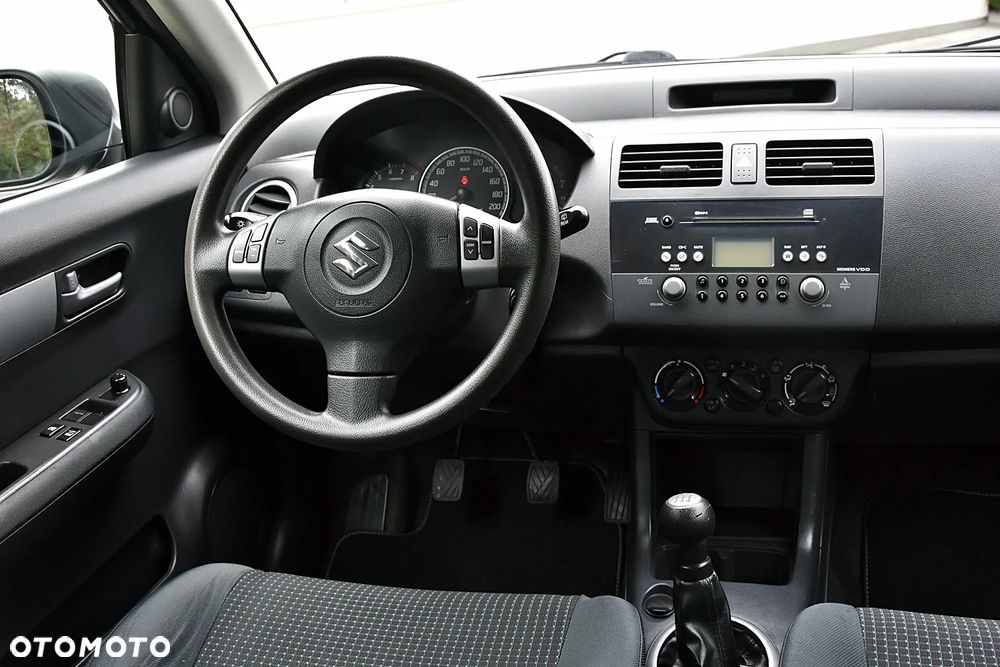 Suzuki Swift 1.3 GC (klm) - 26