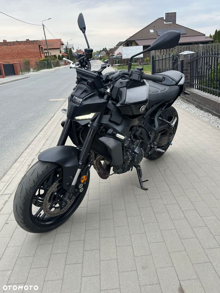 Yamaha MT - 12