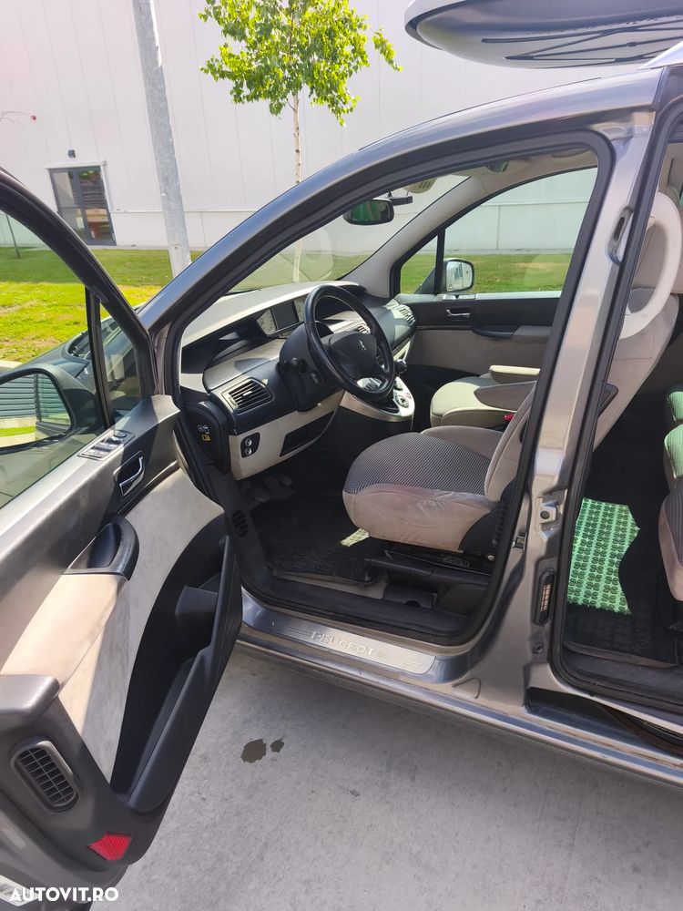 PEUGEOT 807 2011 — imagine 5
