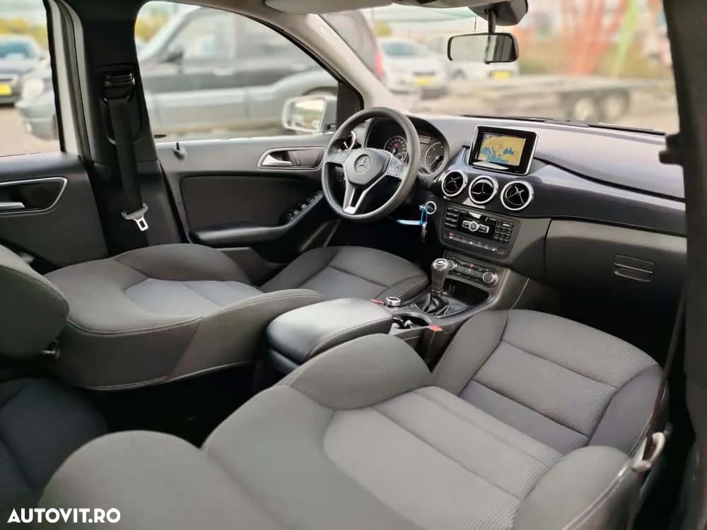 Mercedes-Benz B 180 CDI (BlueEFFICIENCY) - 3
