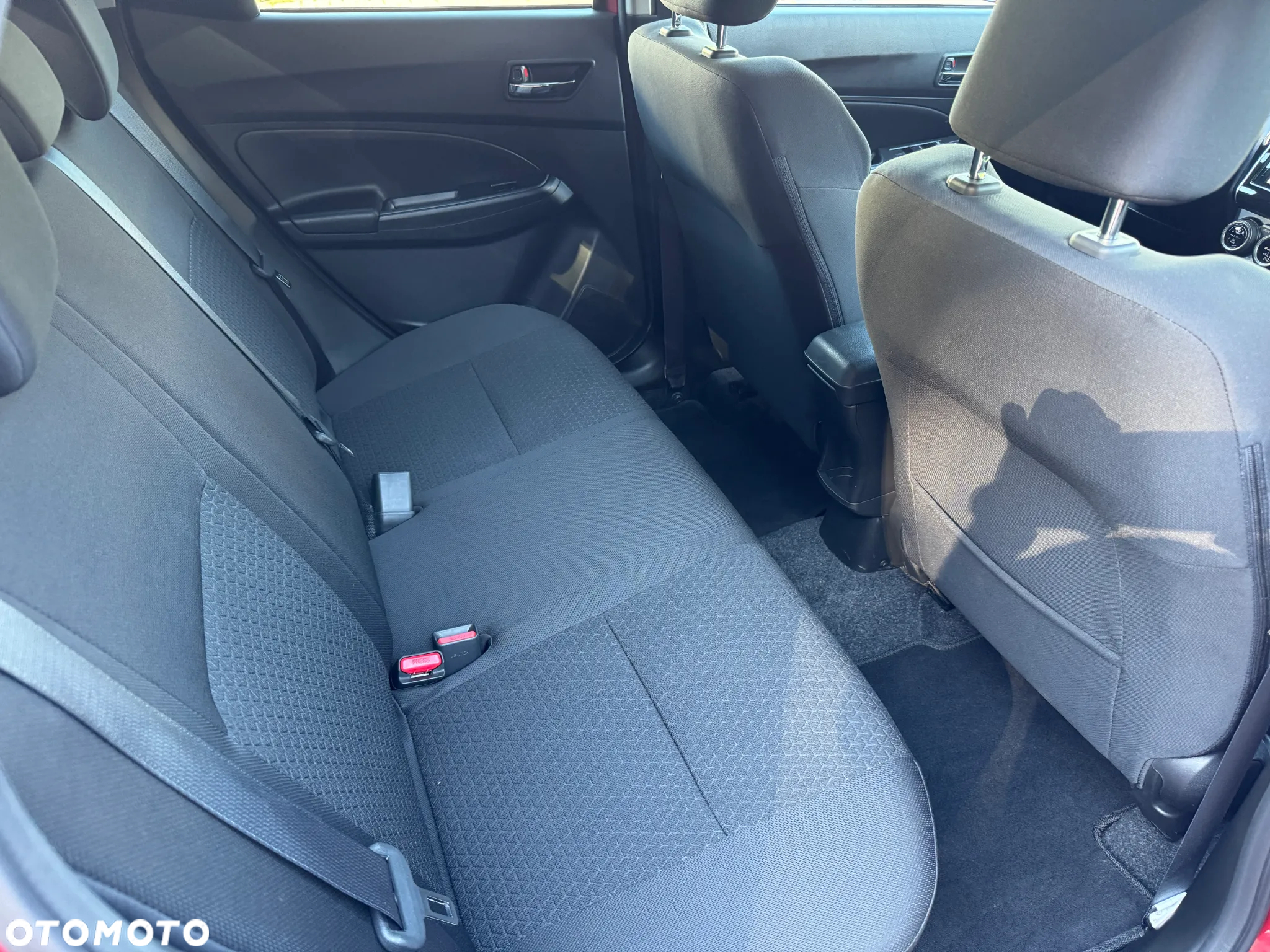 Suzuki Swift 1.2 Dualjet SHVS Premium Plus - 12