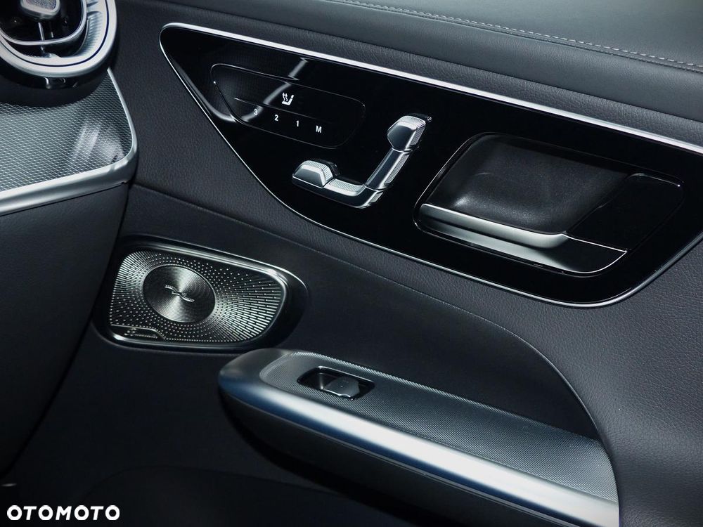 Mercedes-Benz GLC 300 mHEV 4-Matic AMG Line - 24