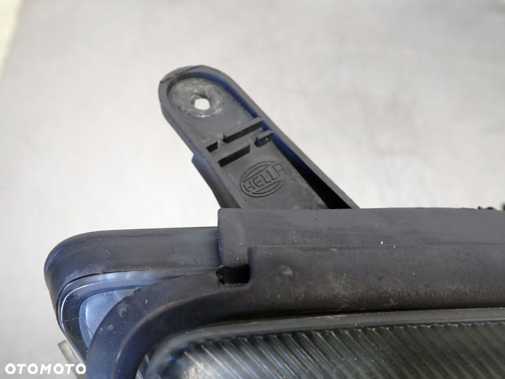 LAMPA PRAWA PRZEDNIA OPEL VECTRA C 2.2 155888-00 - 4