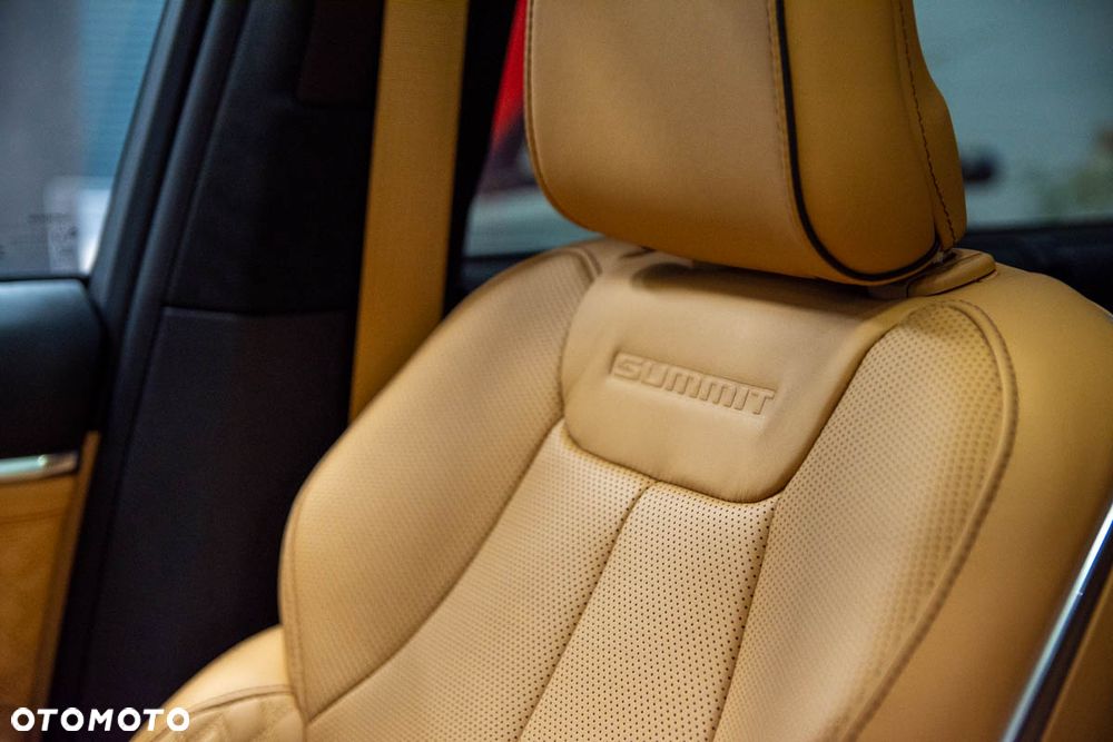 Jeep Grand Cherokee - 15