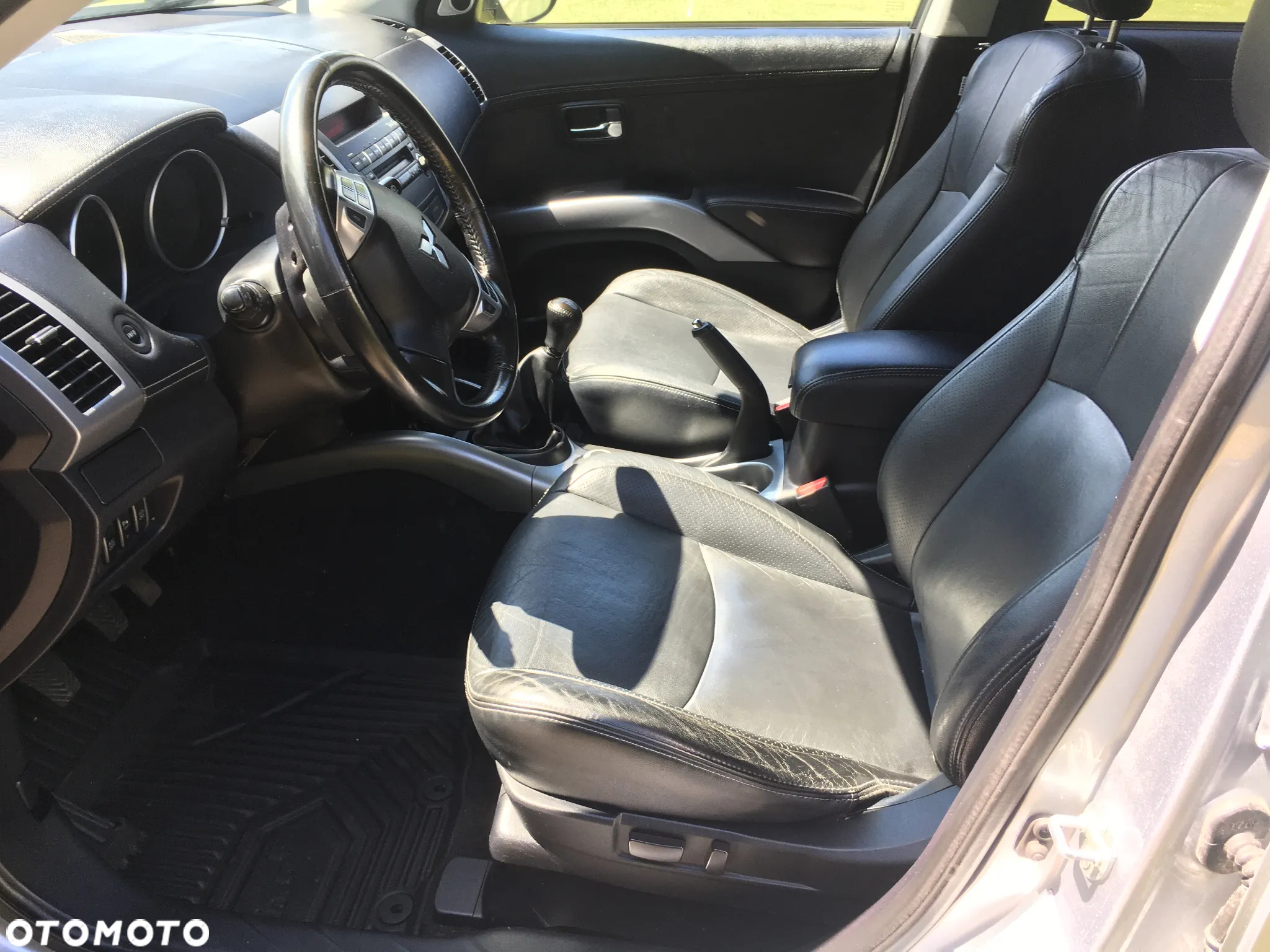 Mitsubishi Outlander 2.4 4WD Intense - 8
