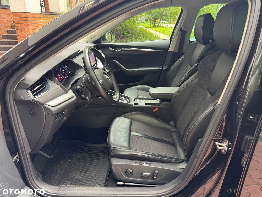 Skoda Octavia 2.0 TDI DSG Exclusive Plus - 7