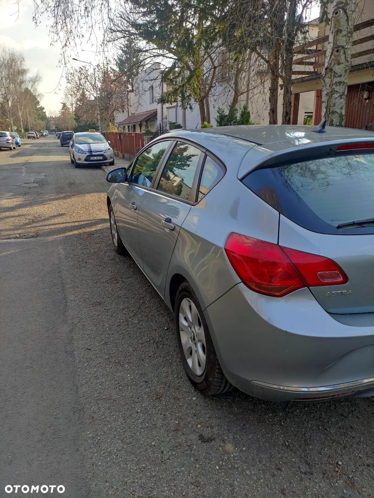Opel Astra - 5