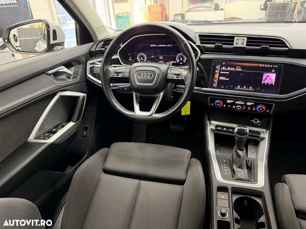 Audi Q3 Sportback 45 TFSIe S tronic S line - 11