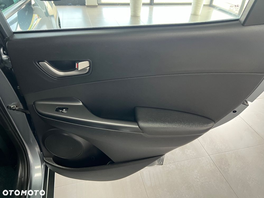 Hyundai Kona - 31