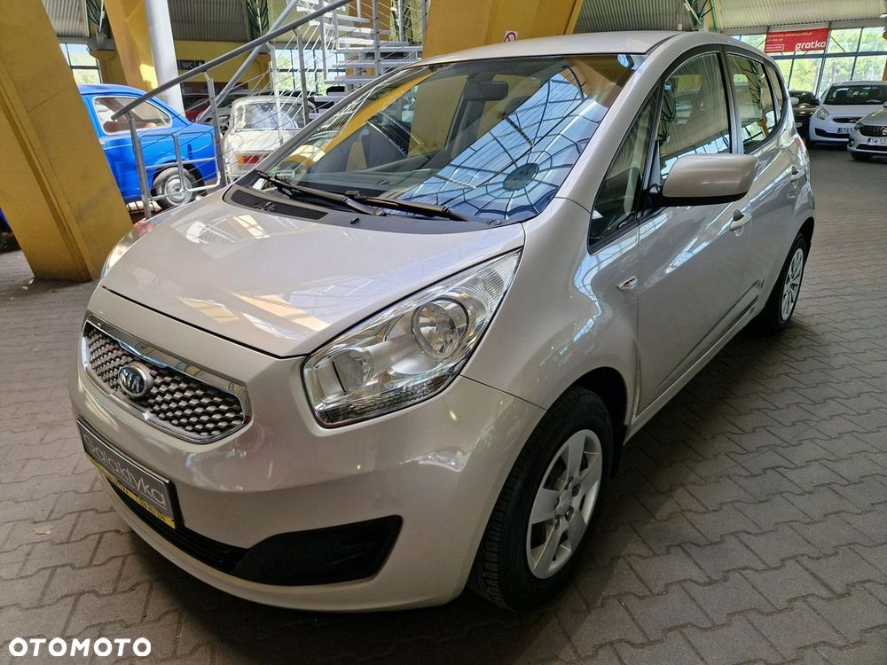 Kia Venga - 4