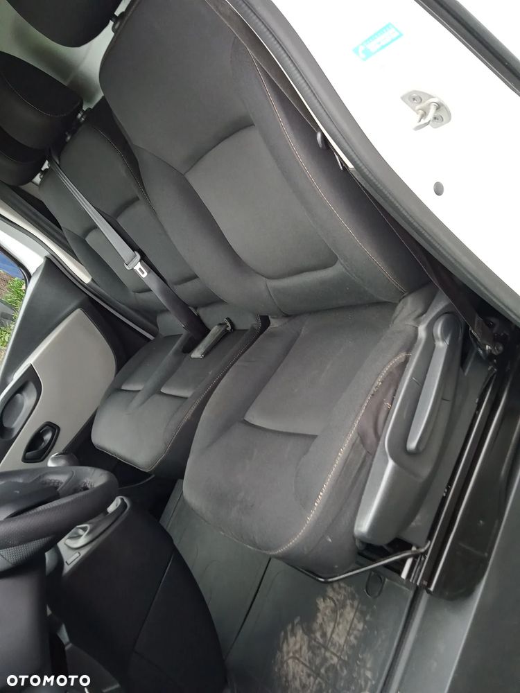 Renault Trafic - 8