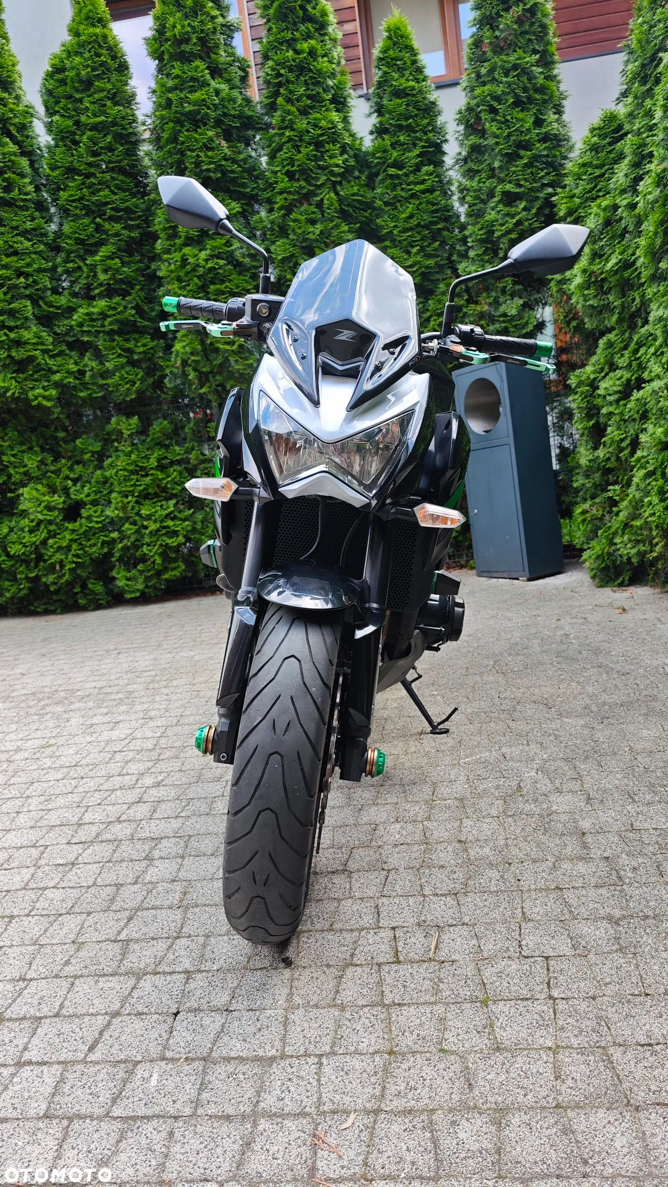 Kawasaki ZR - 1