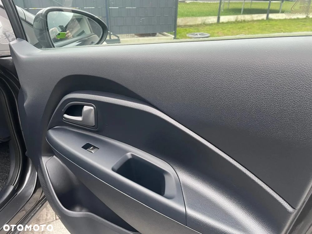 Kia Rio 1.2 Edition 7 - 9