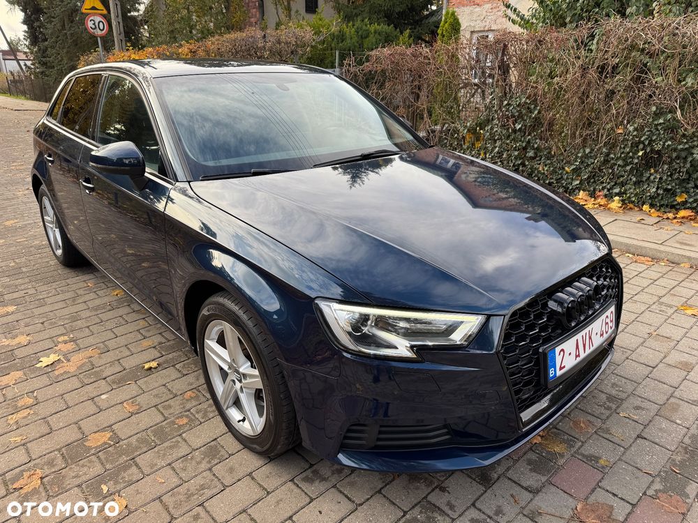 Audi A3 Sportback 1.6 TDI S tronic - 5