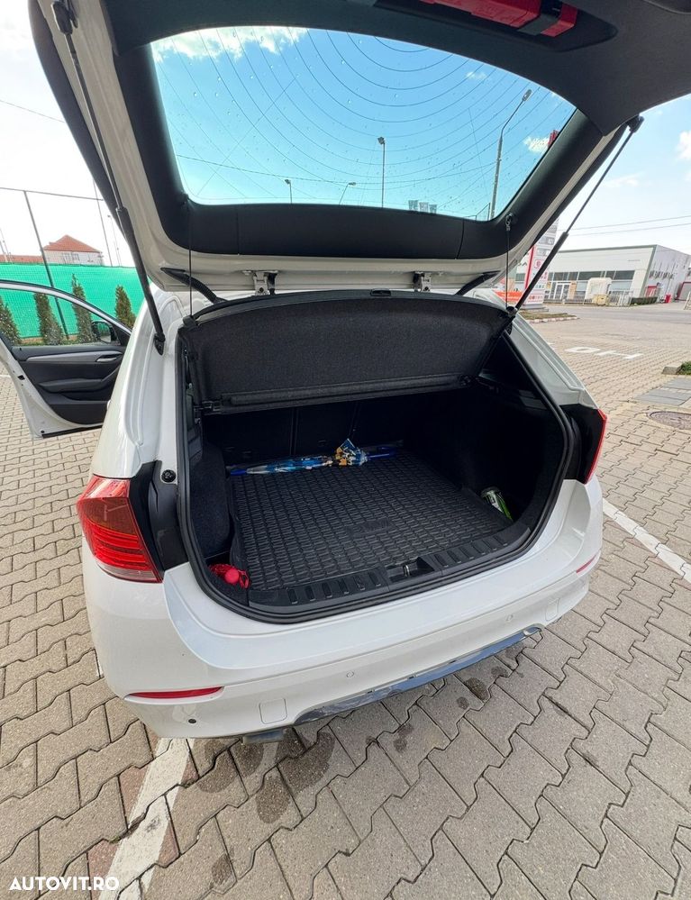 BMW X1 xDrive18d - 11