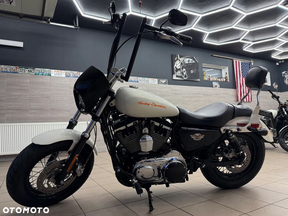 Harley-Davidson Sportster Custom 1200C - 2