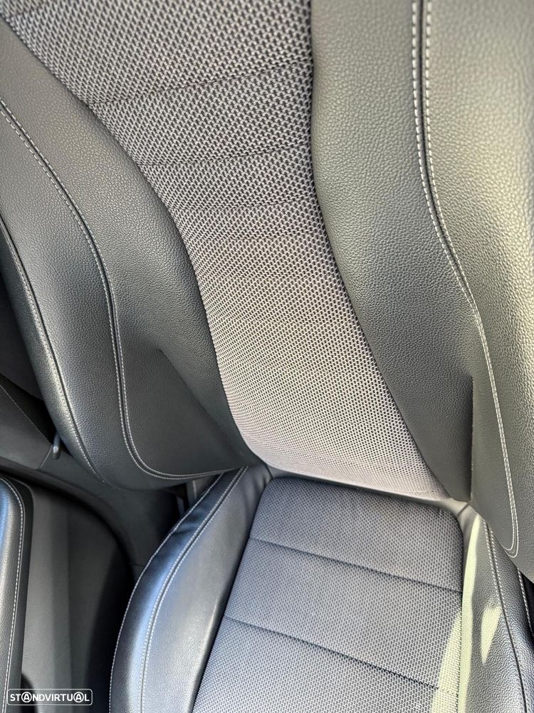 Mercedes-Benz E 220 d 4-Matic All Terrain Avantgarde + - 15