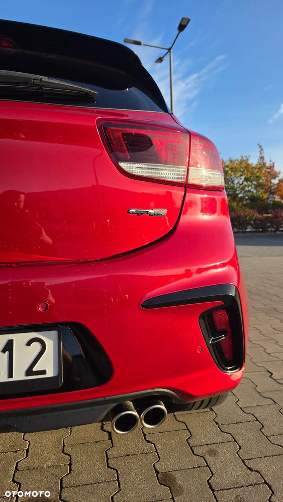 Kia Rio - 8
