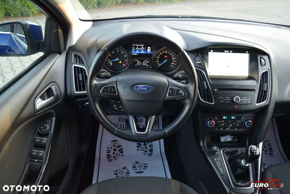 Ford Focus 1.0 EcoBoost Titanium ASS - 12
