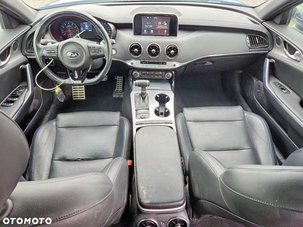 Kia Stinger 3.3 T-GDI AWD GT - 9