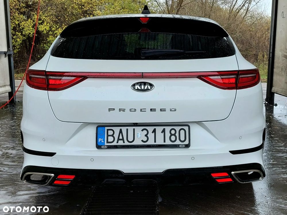 Kia ProCeed 1.6 T-GDI GT DCT - 18