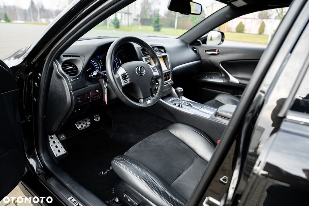 Lexus IS 250 F-Sport - 24