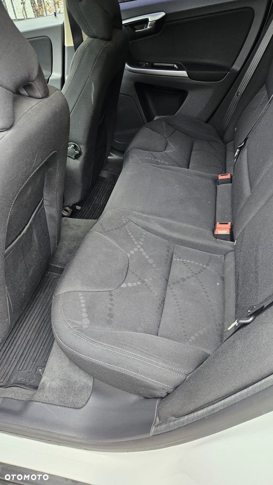 Volvo XC 60 DRIVe Kinetic - 18