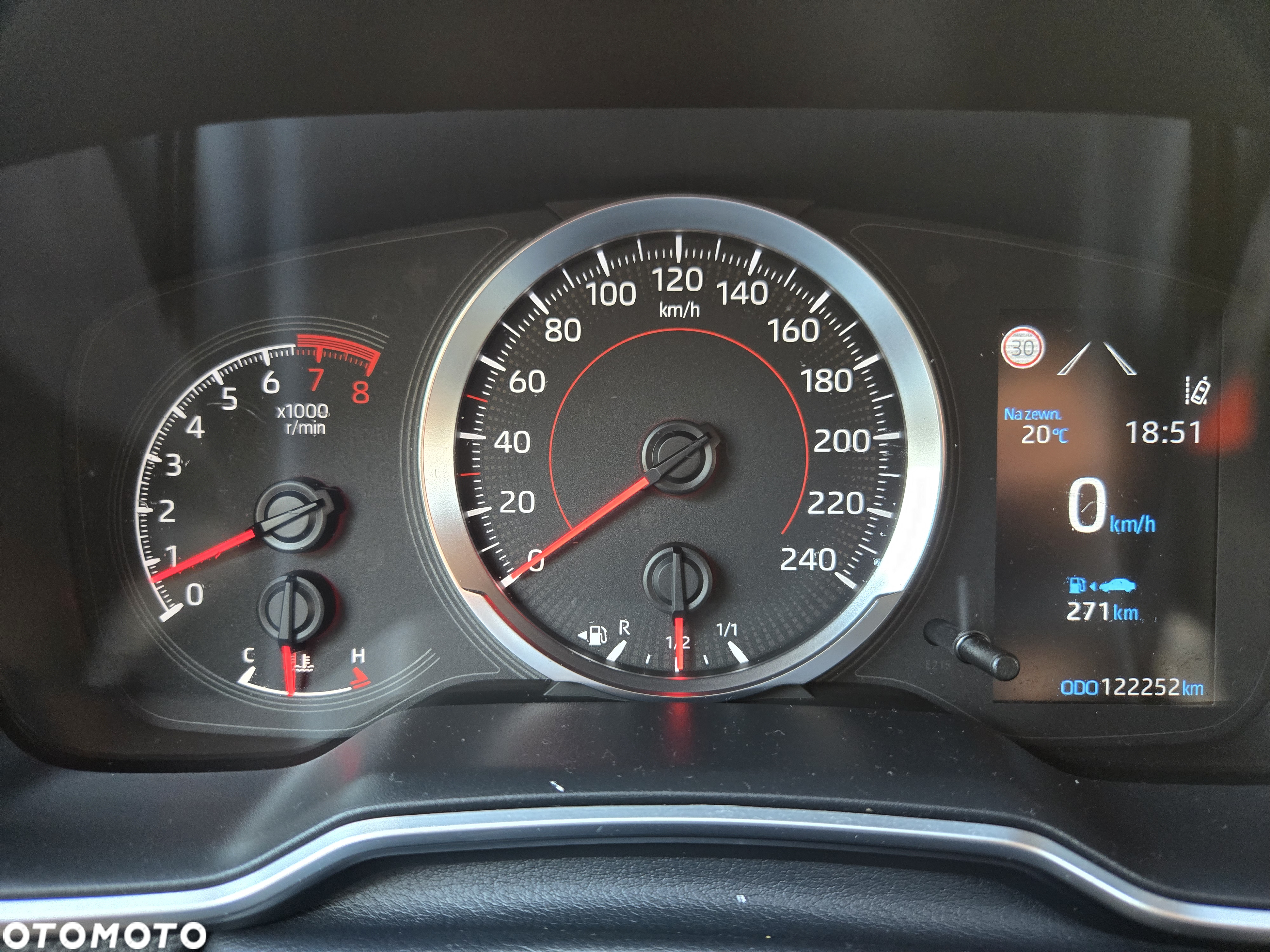 Toyota Corolla 1.6 Comfort - 27