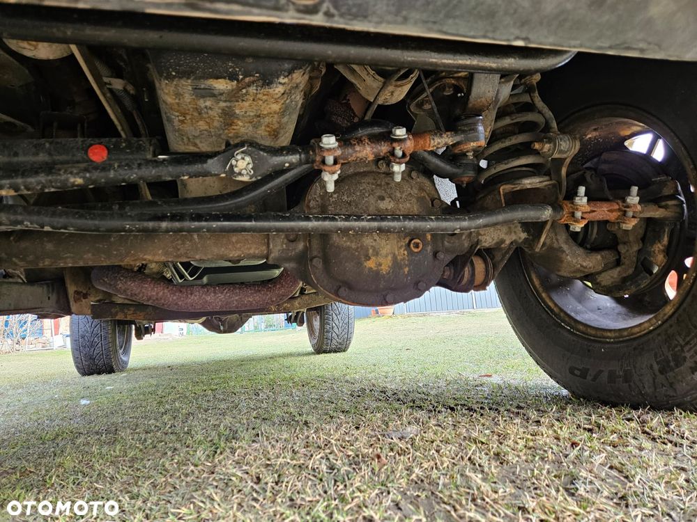 Jeep Grand Cherokee - 33