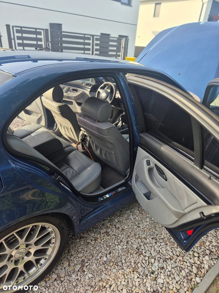 BMW Seria 5 - 12