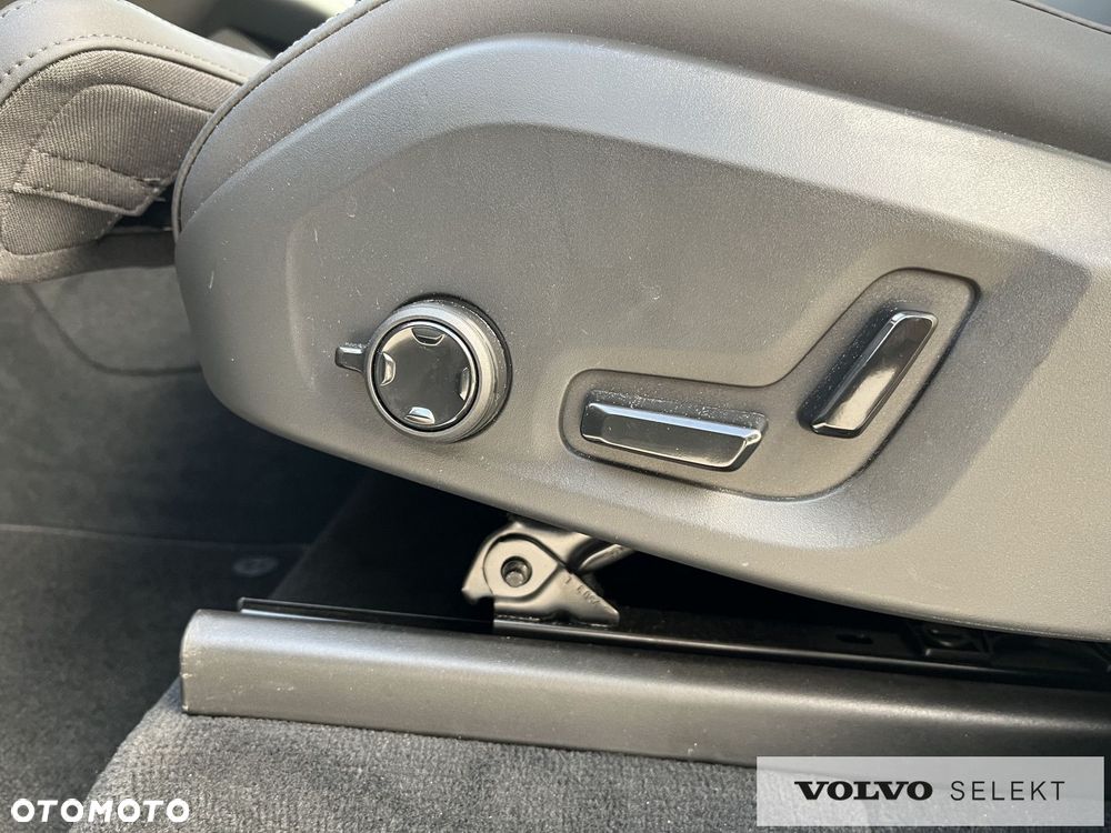 Volvo XC 60 - 23