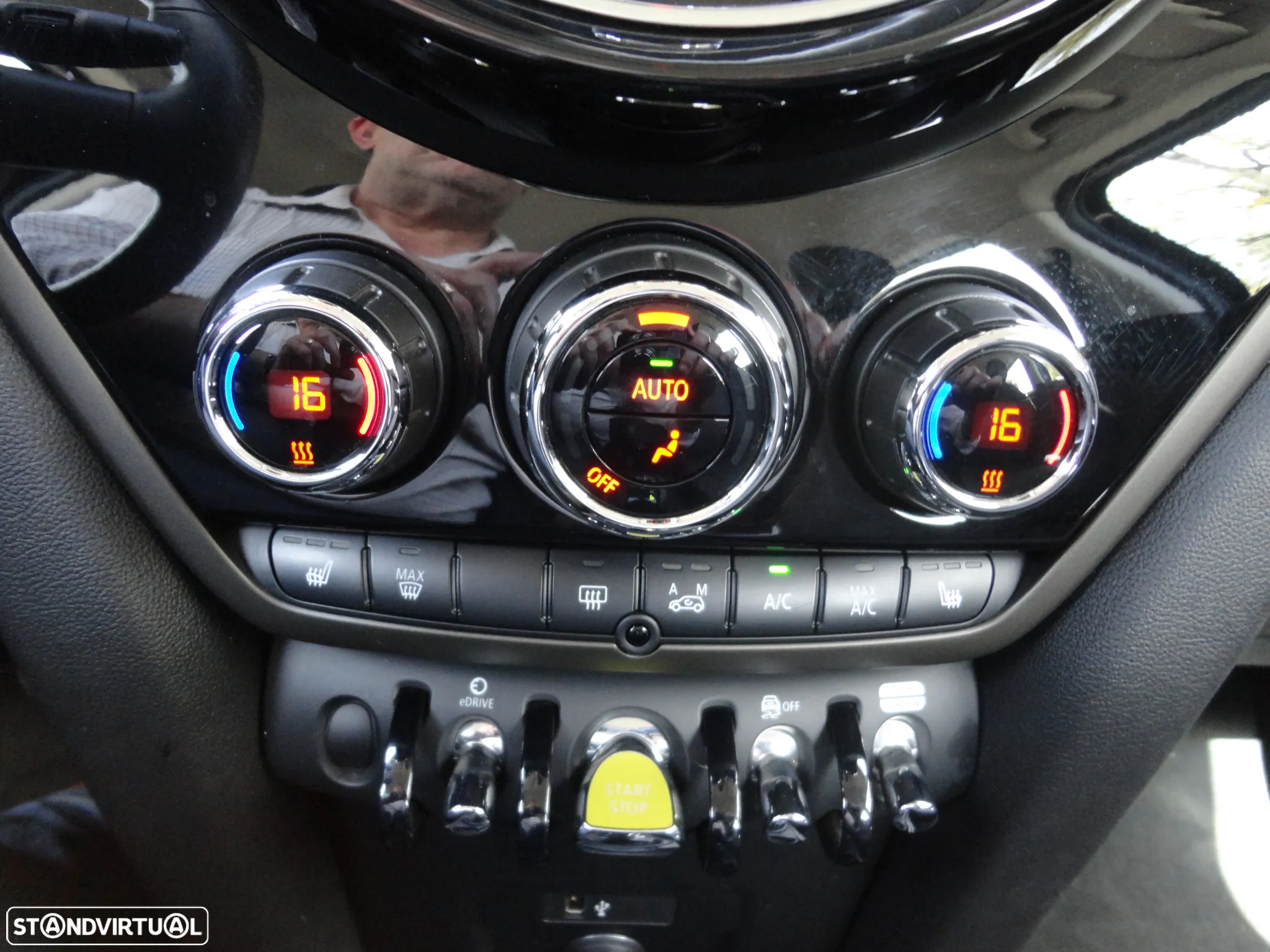 MINI Countryman Cooper SE ALL4 Auto - 21