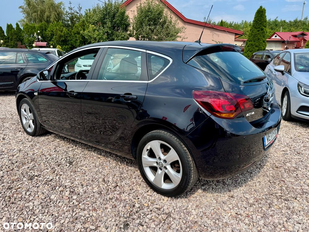 Opel Astra - 2