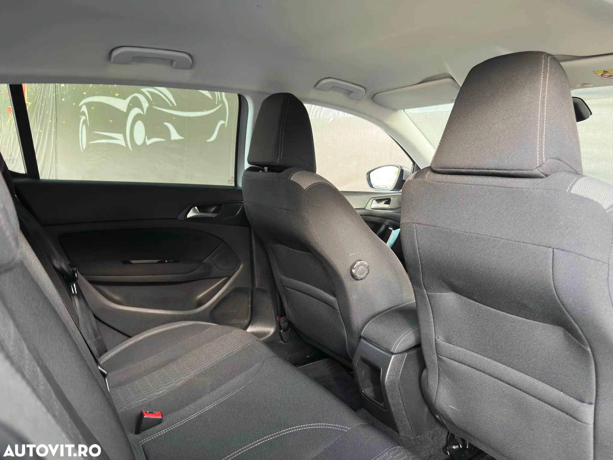 Peugeot 308 - 8