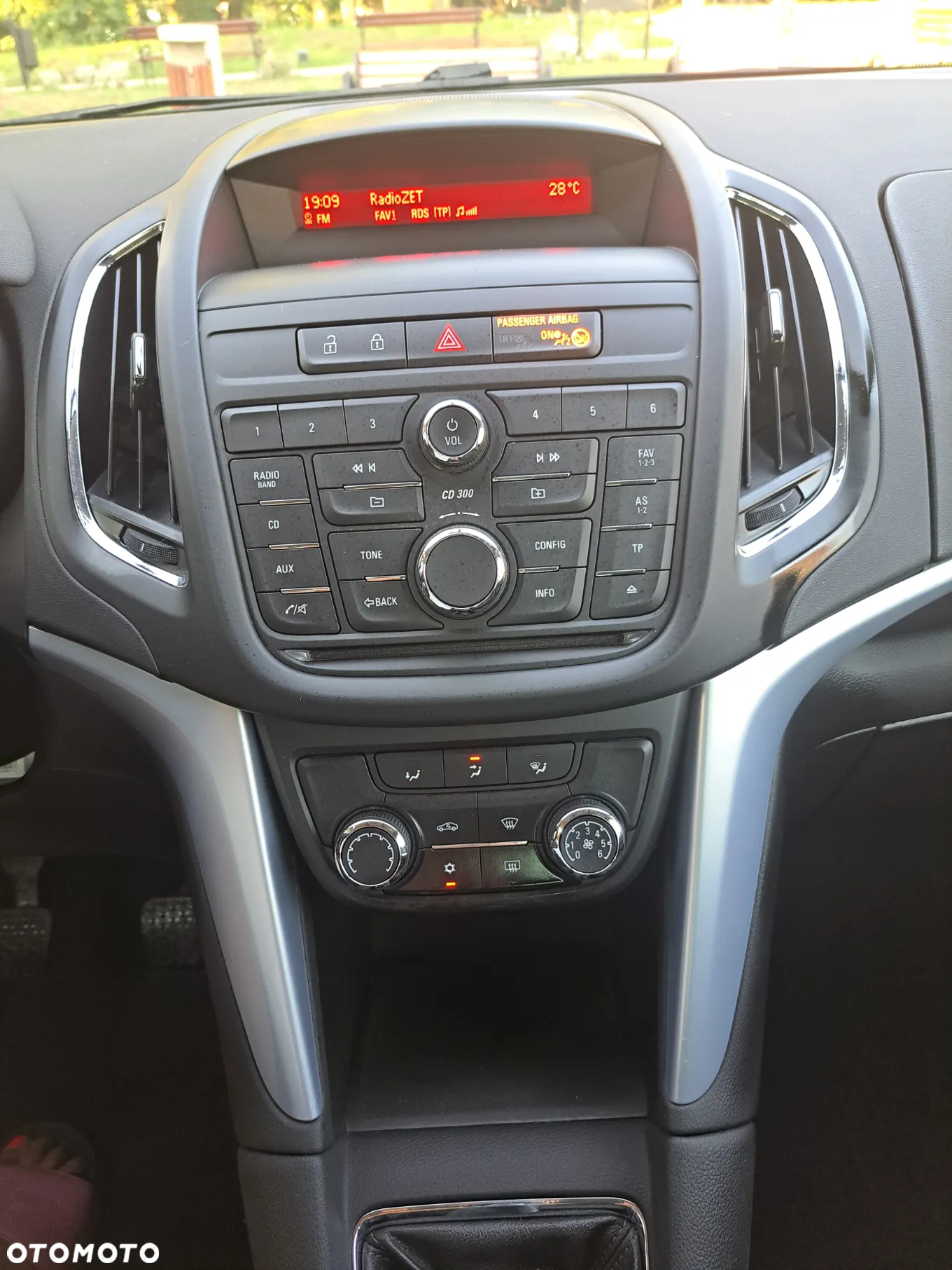 Opel Zafira - 10