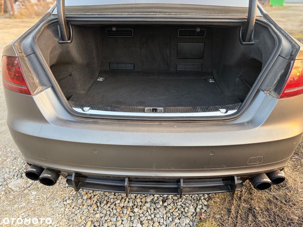 Audi S8 - 21