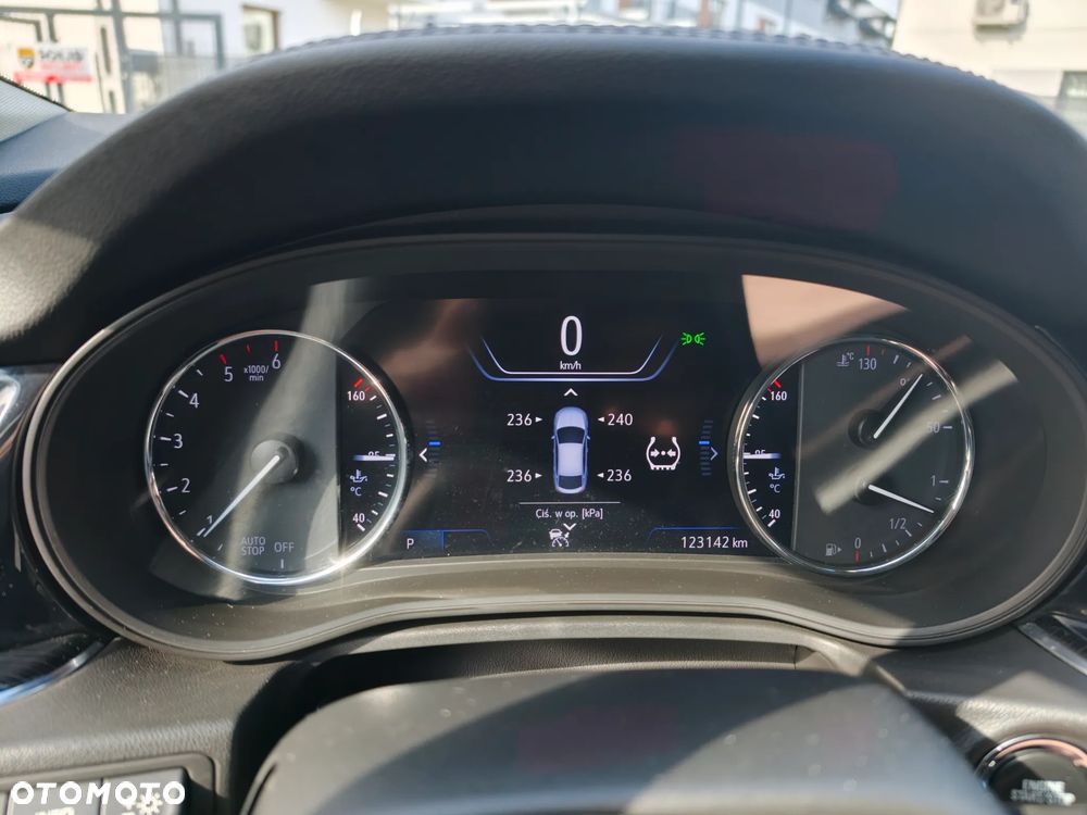 Opel Insignia 2.0 CDTI Exclusive S&S - 10