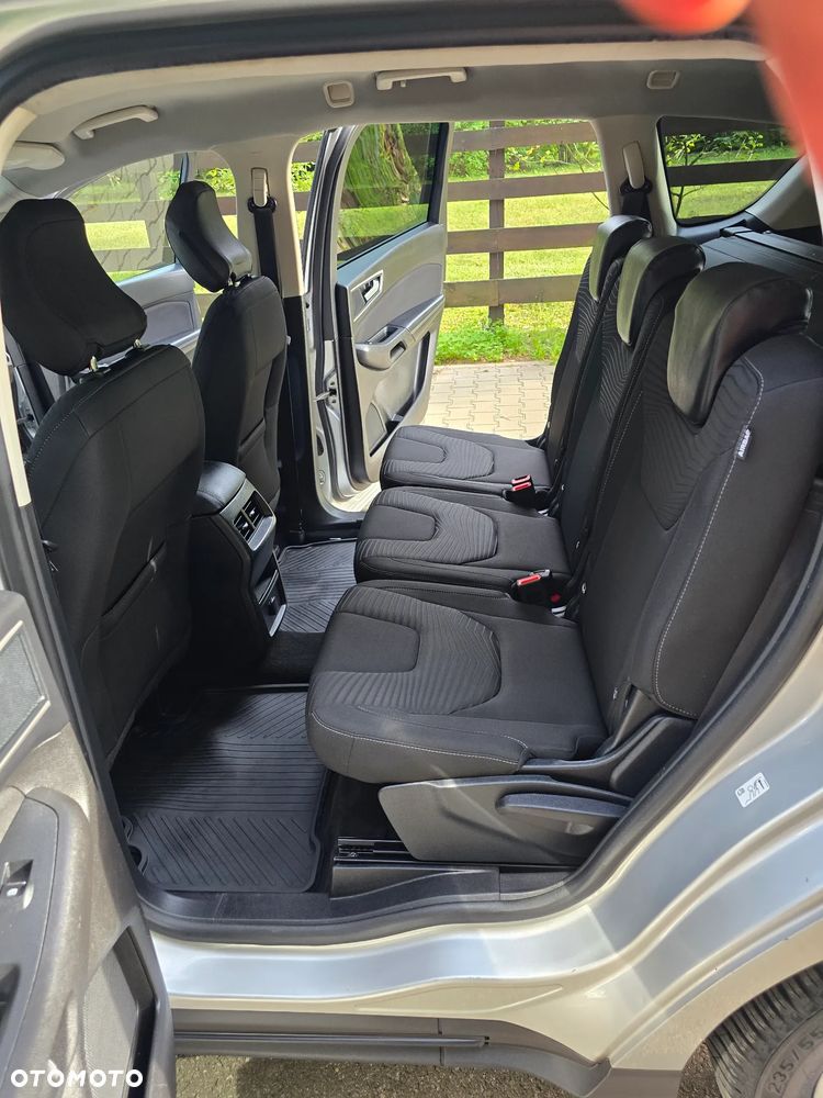 Ford S-Max 2.0 EcoBlue Titanium - 23