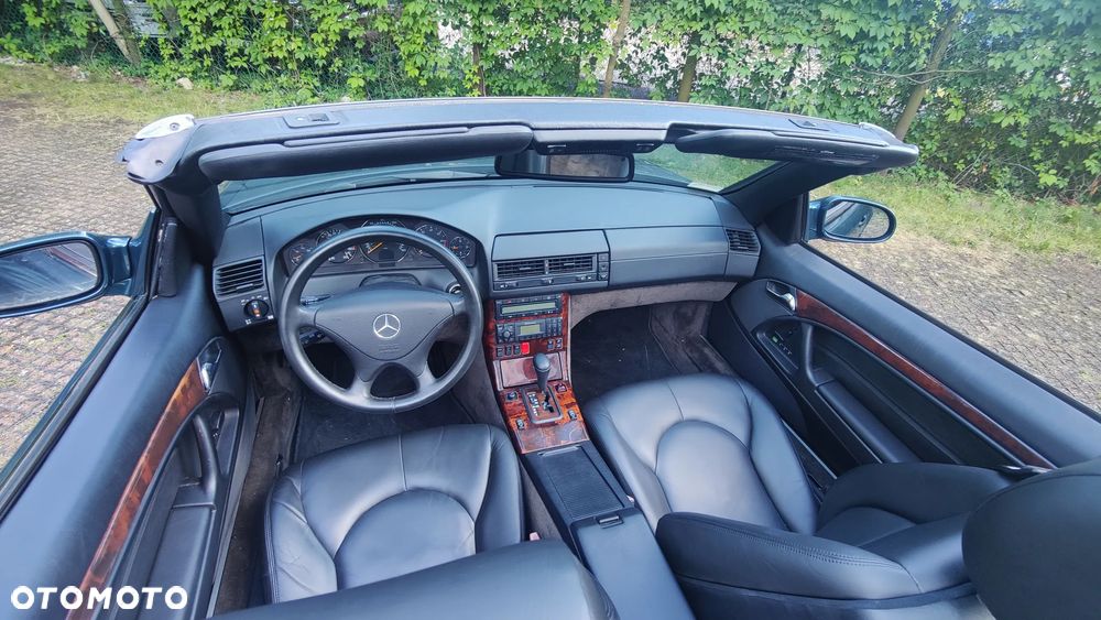 Mercedes-Benz SL - 12