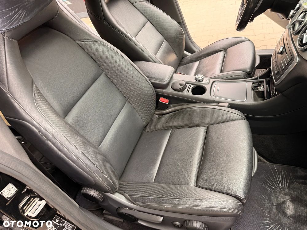 Mercedes-Benz CLA 220 (CDI) d 7G-DCT AMG Line - 34