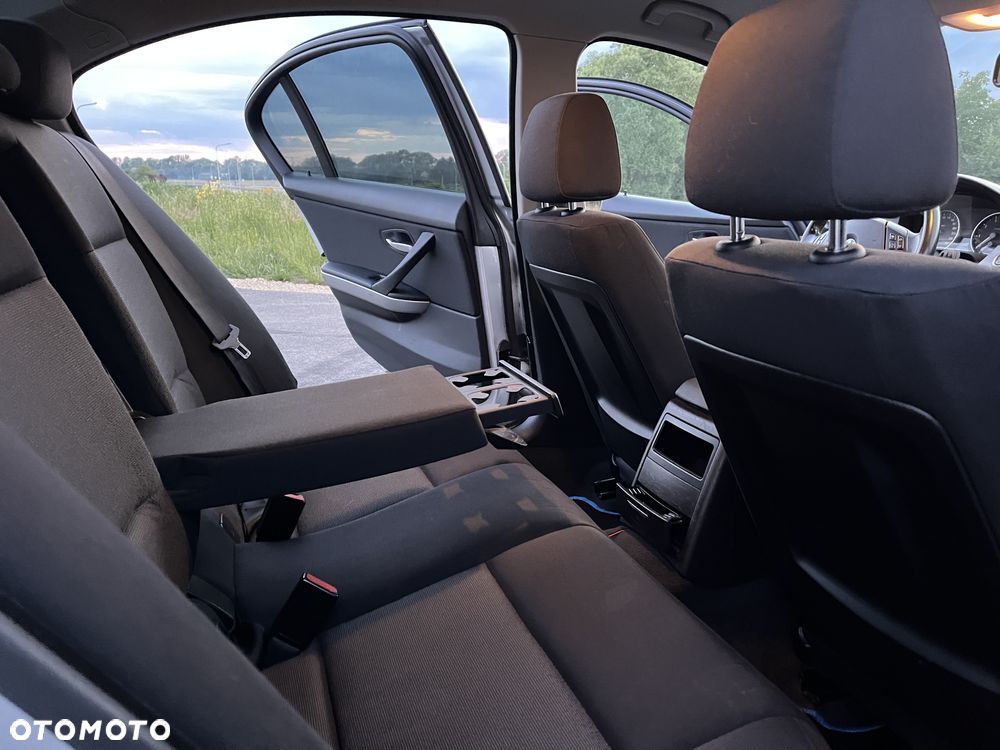 BMW Seria 3 - 17