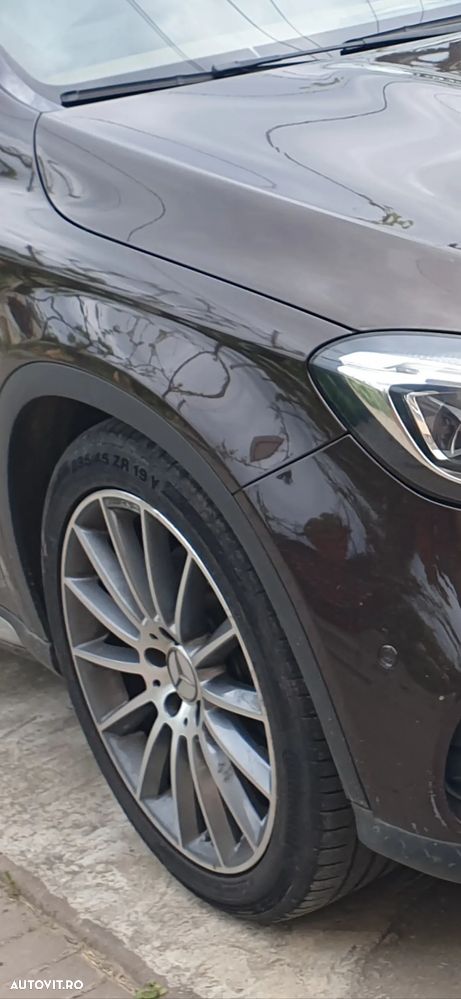 Mercedes-Benz GLA 250 4Matic 7G-DCT AMG Line - 18