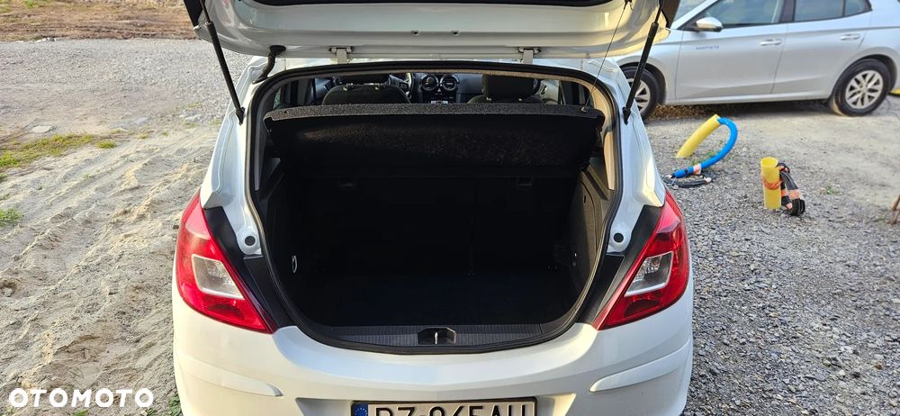 Opel Corsa 1.2 16V 111 - 25