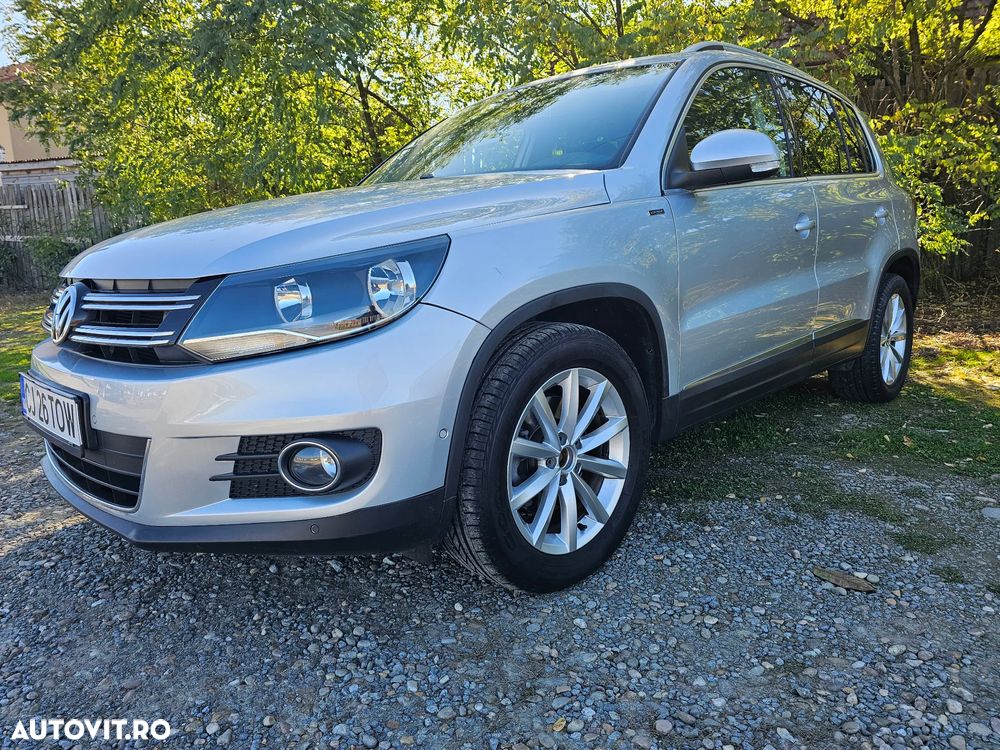 Volkswagen Tiguan 2.0 TDI DPF BlueMotion Technology Lounge Sport & Style - 20