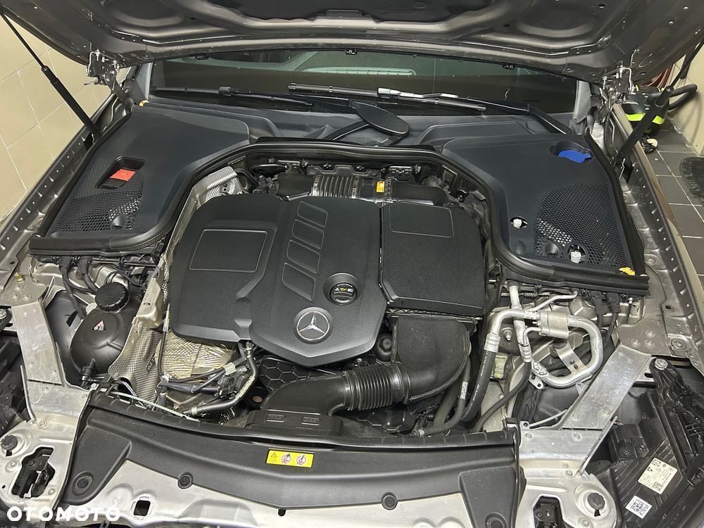 Mercedes-Benz Klasa E - 15