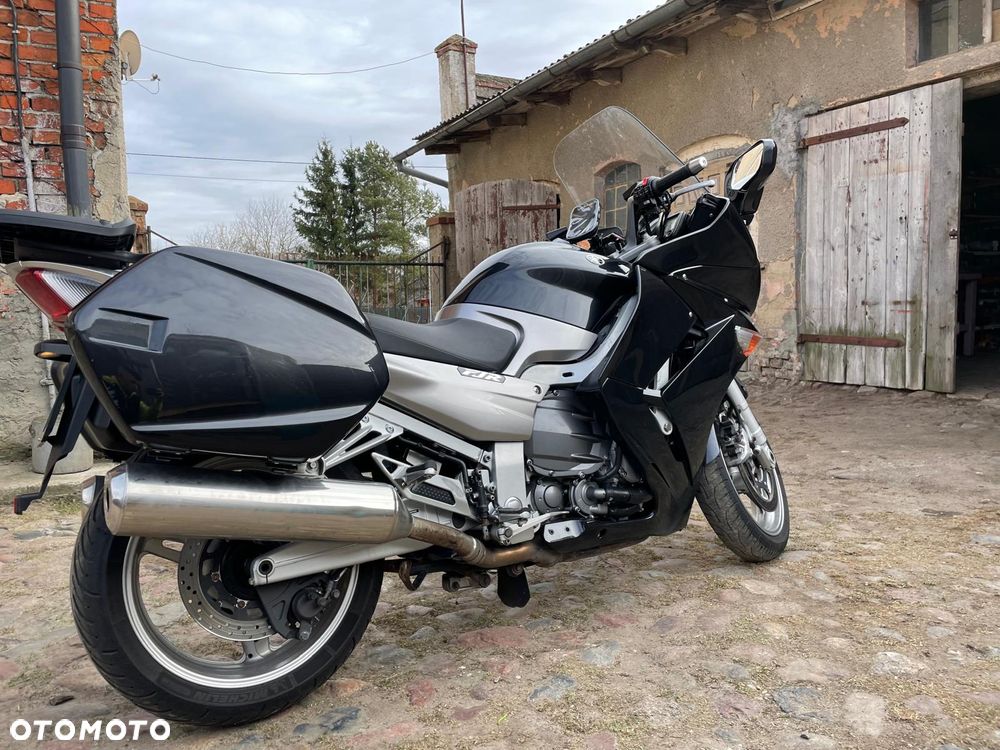 Yamaha FJR - 7