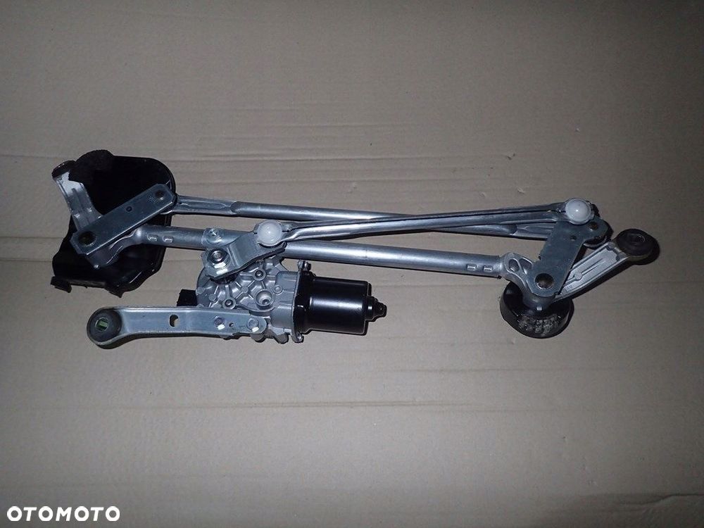 DW INFINITI Q50 MECHANIZM WYCIERACZEK