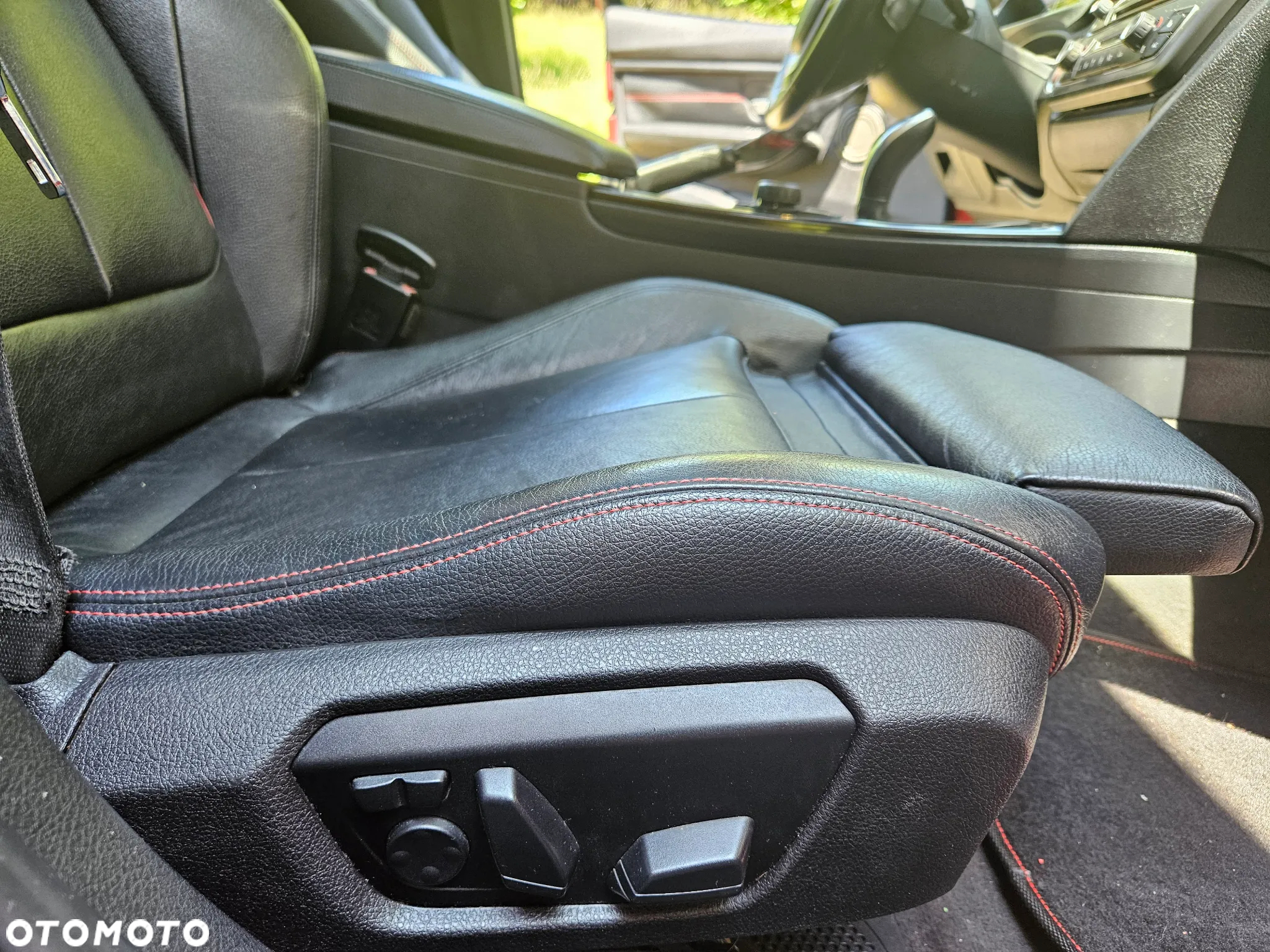 BMW Seria 3 328i Sport Line - 11